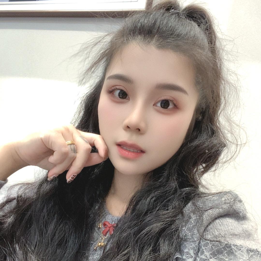 是小小周呀