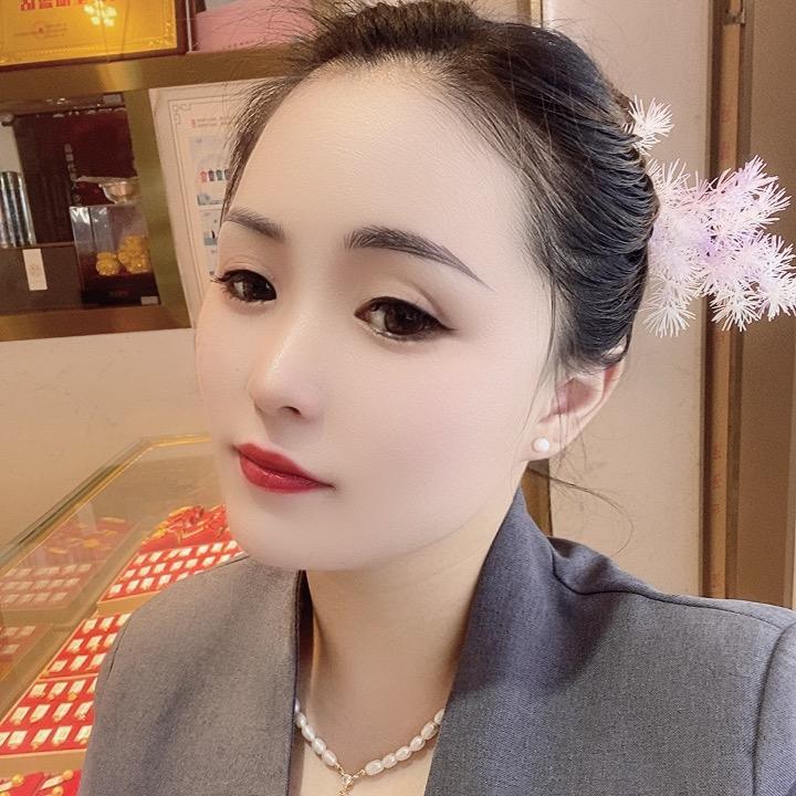 小严有点酷