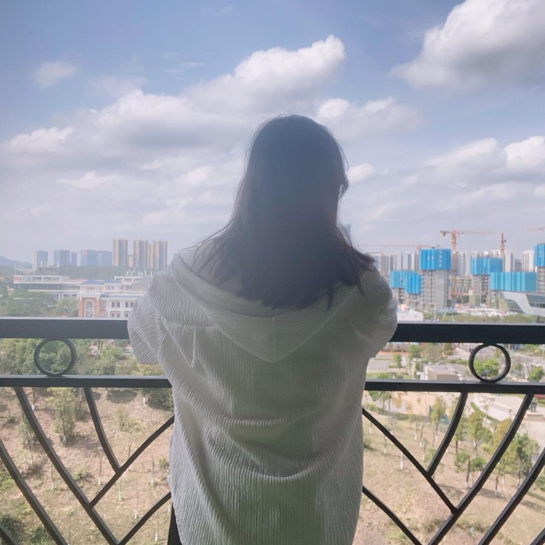 我是县县