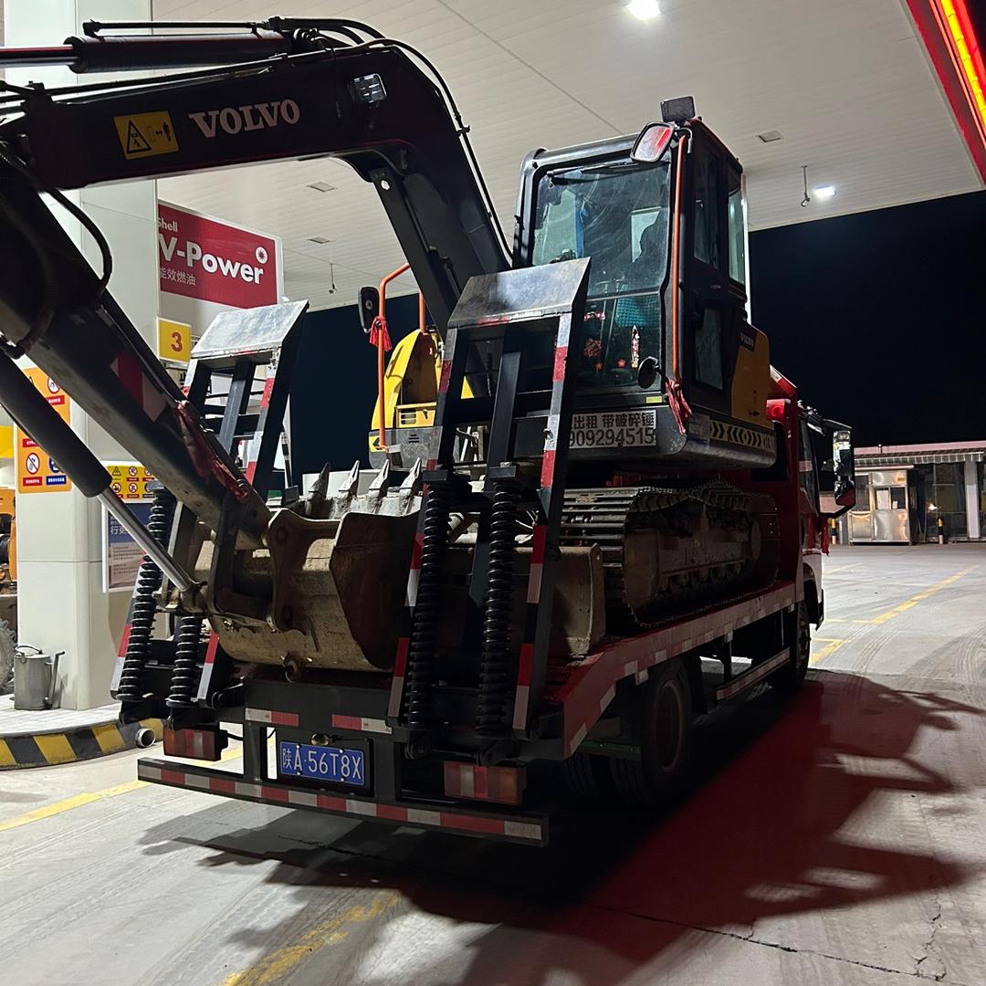 周城小刘挖机出租