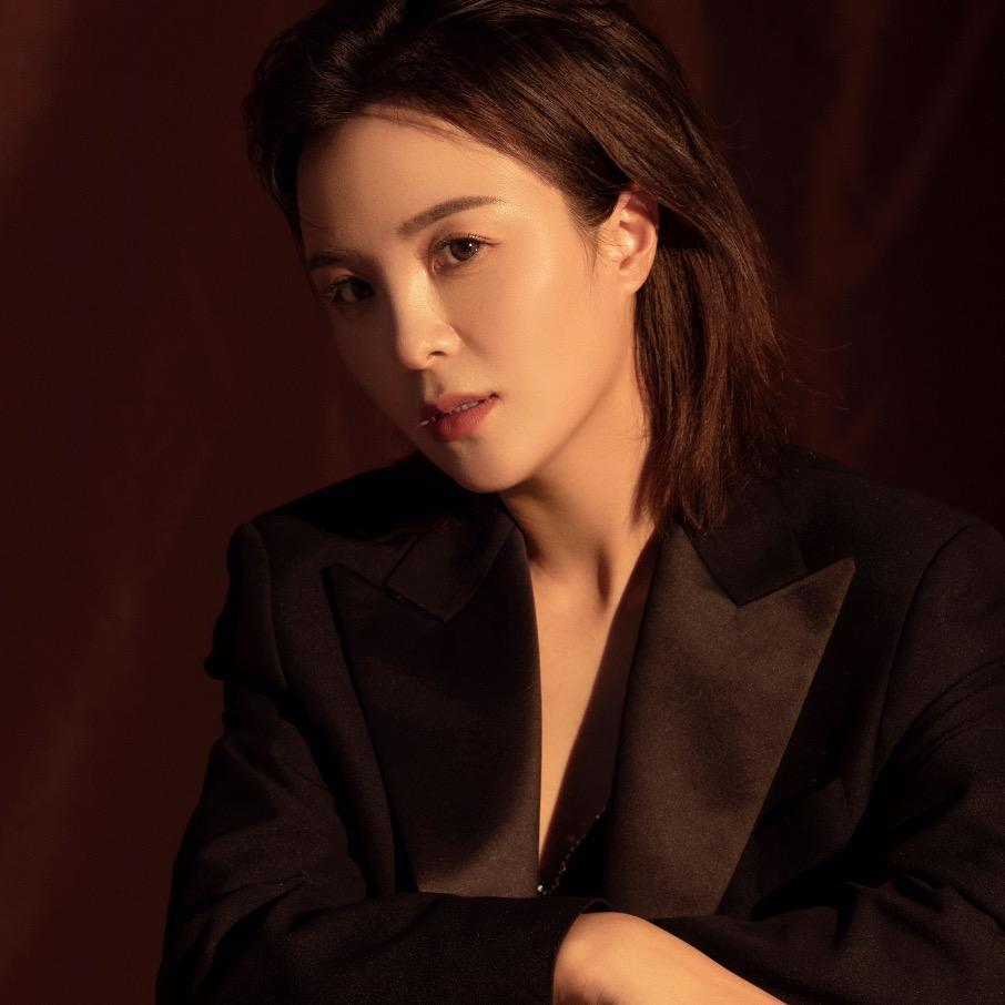 秋洺女装店
