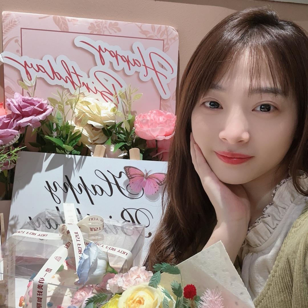 益娜娜家的妮姑