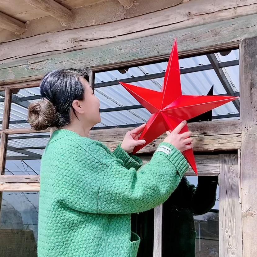 龙脉温泉王娟