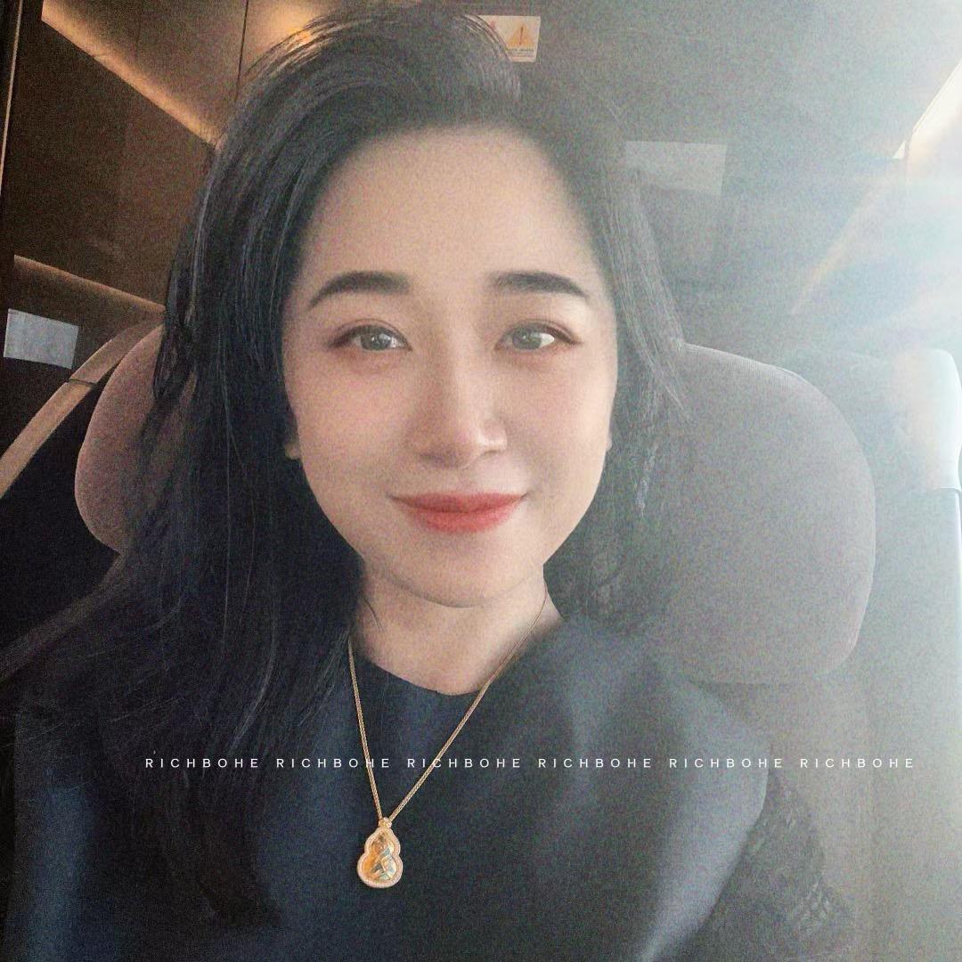 多金女装店