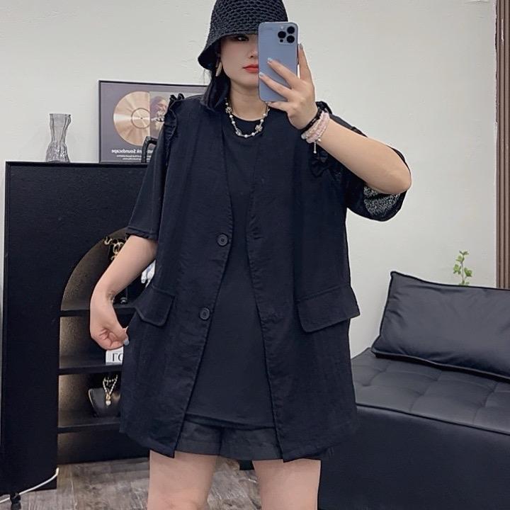 兜爱轻奢服装店
