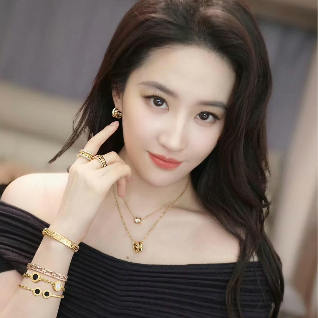 离过十次婚知道怎么疼人