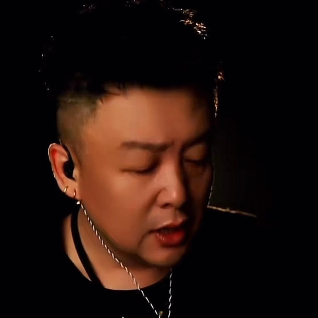 嘉伦(中年大叔的单身生活)