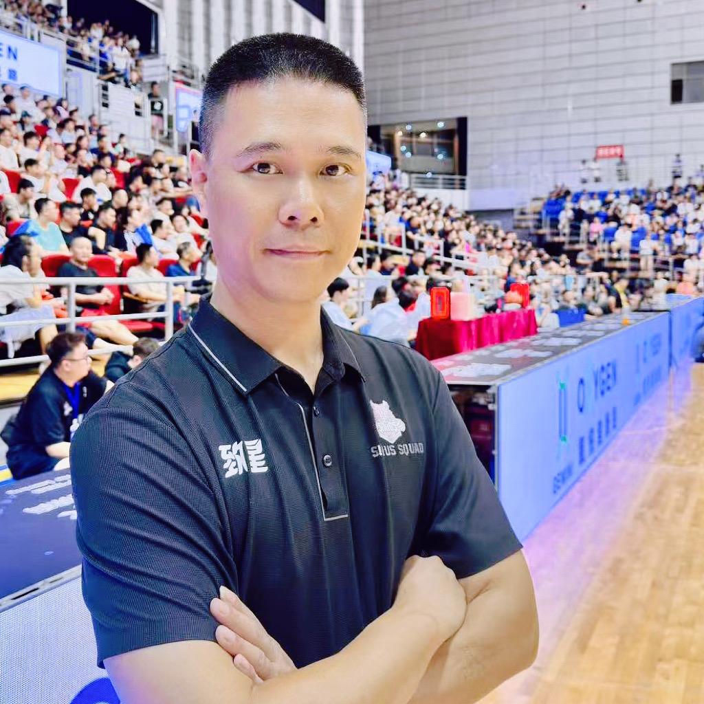 Kevin 灰狼「经纪人」