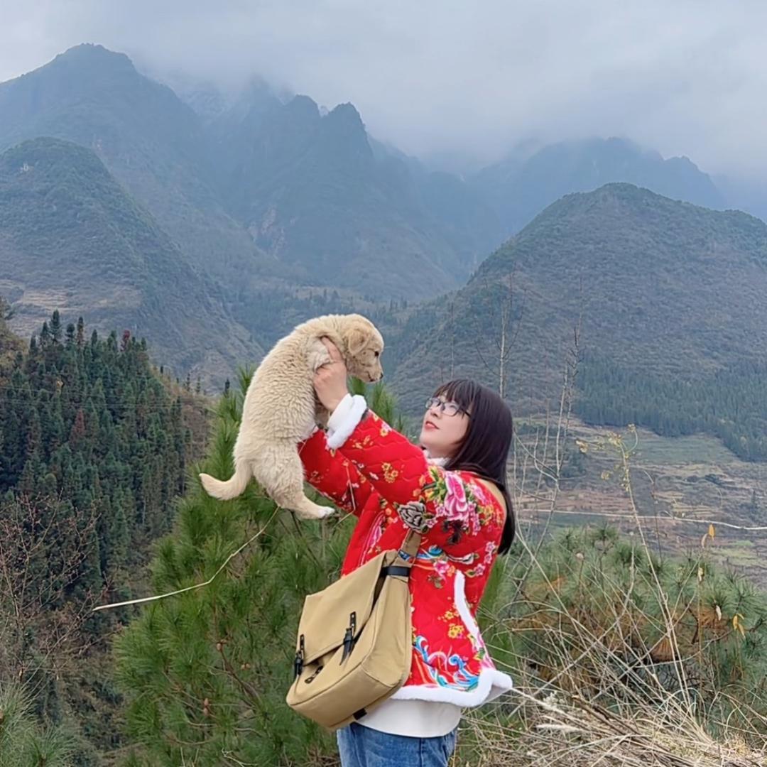 麦谷山下的左秋雅