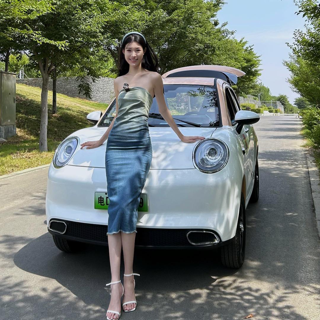 小美四轮电动车工厂直销
