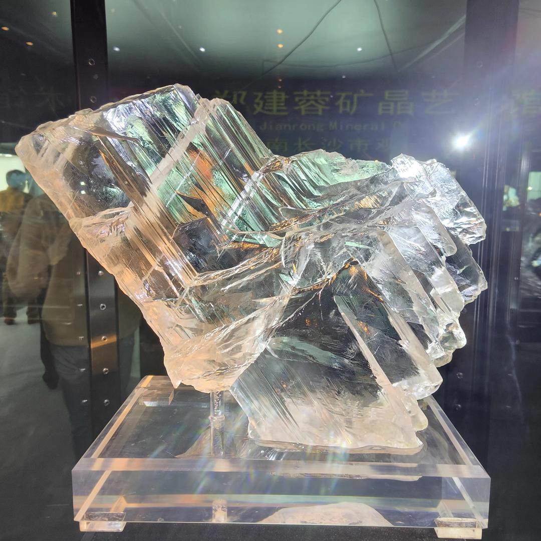 东海众彩水晶