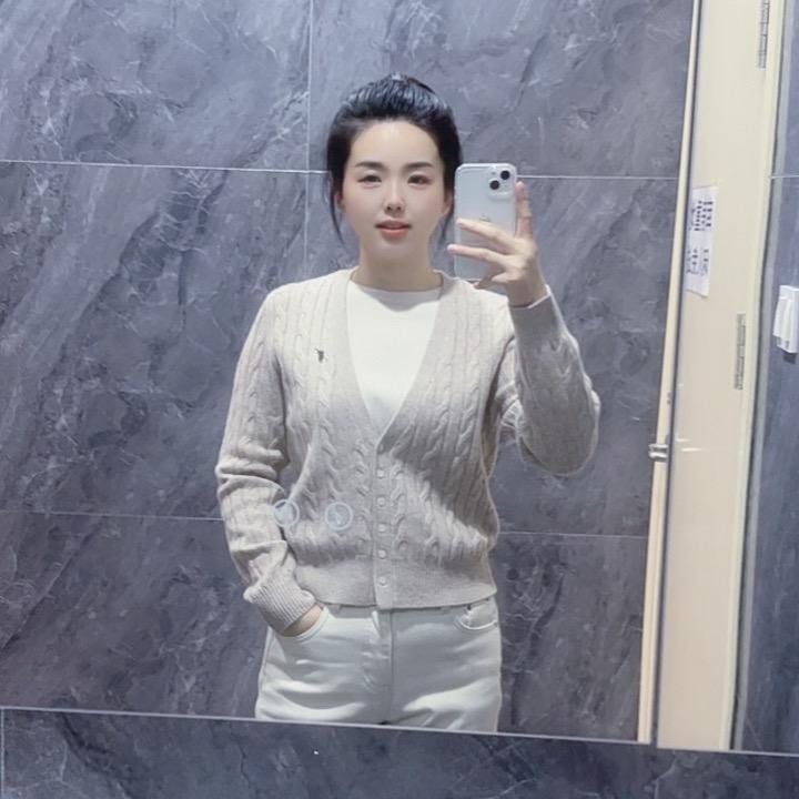 卖服装的小姐姐@婷儿