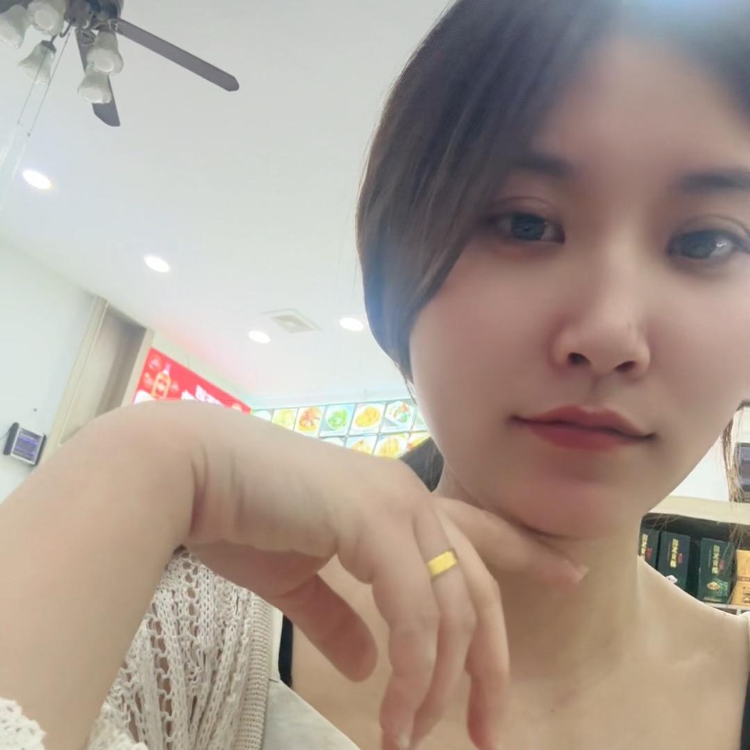 红唇烈吻💋