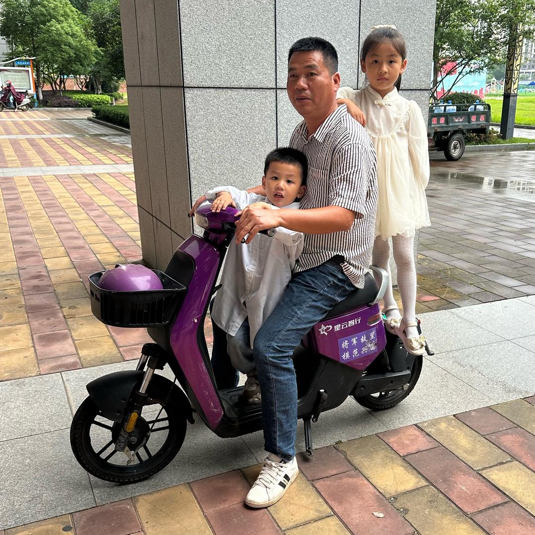 庾生很贵