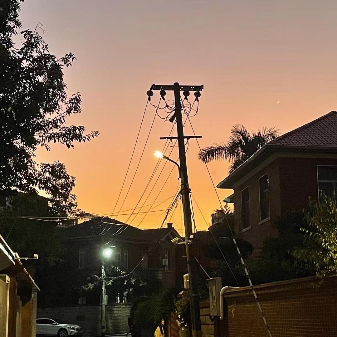 吃葡萄，吐葡萄干