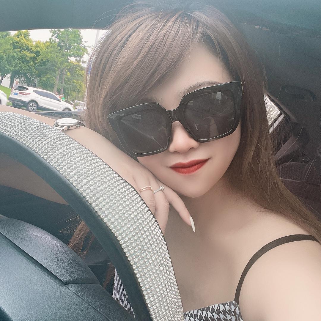 ..        🔆  H•M