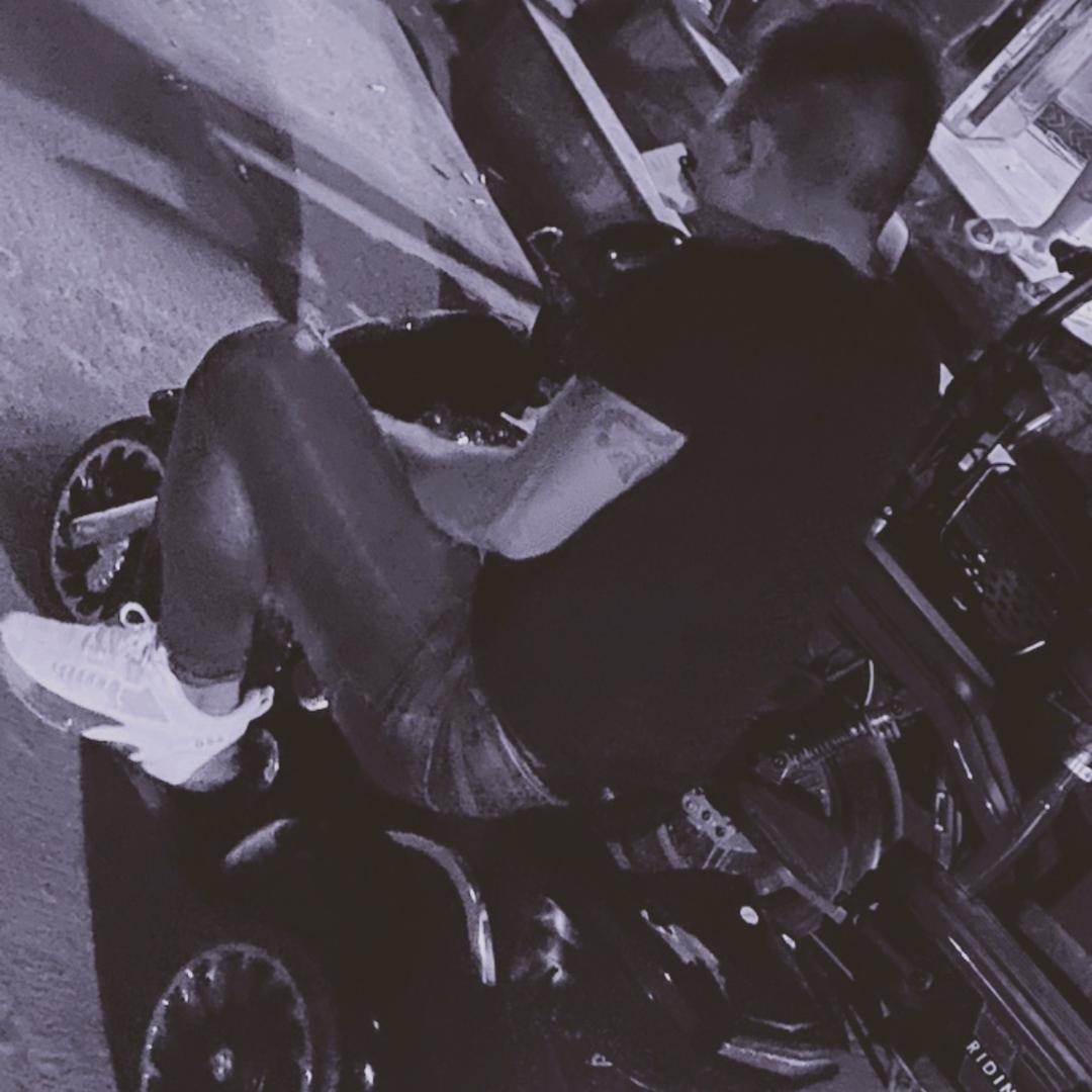请叫我耀神