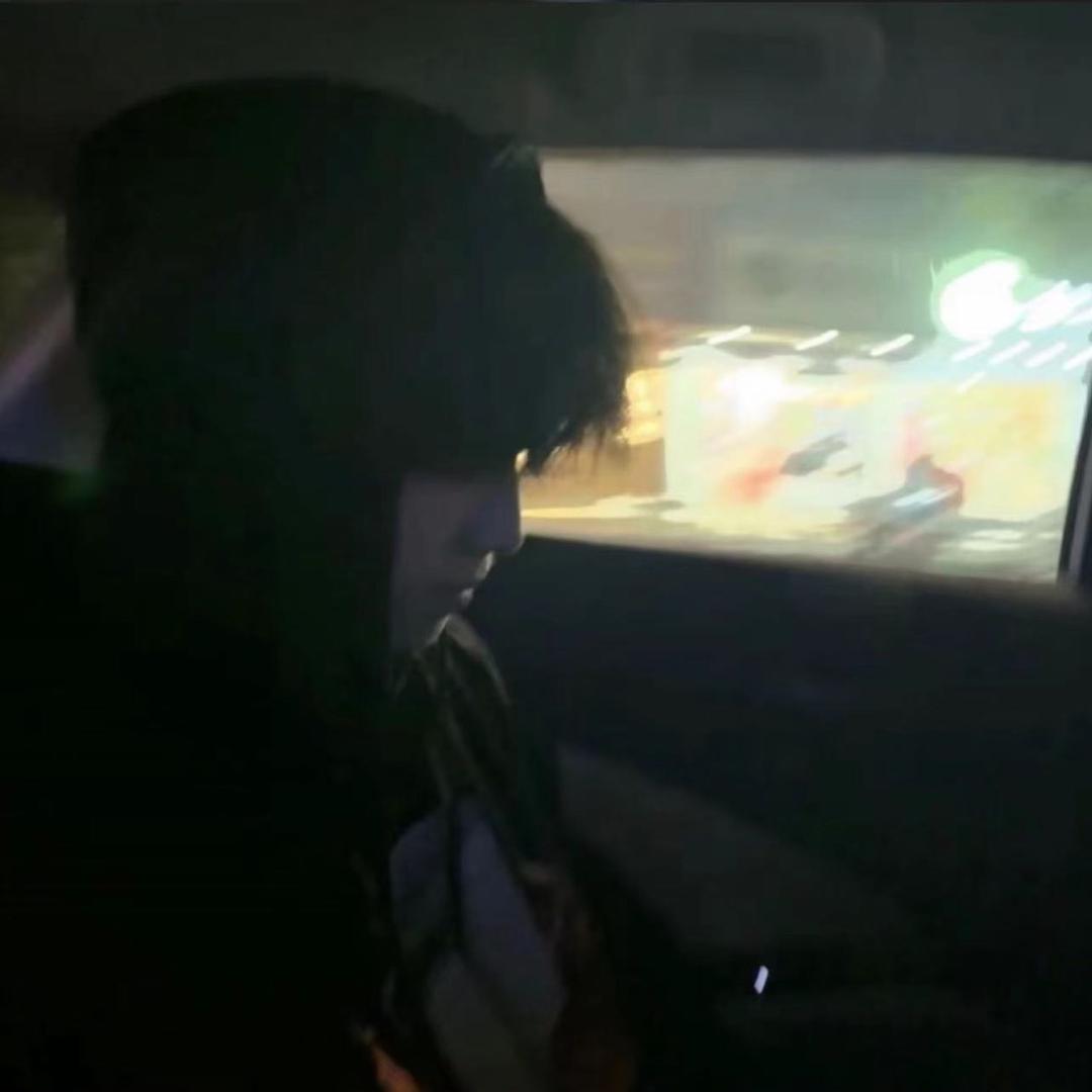 ﻌ小泽