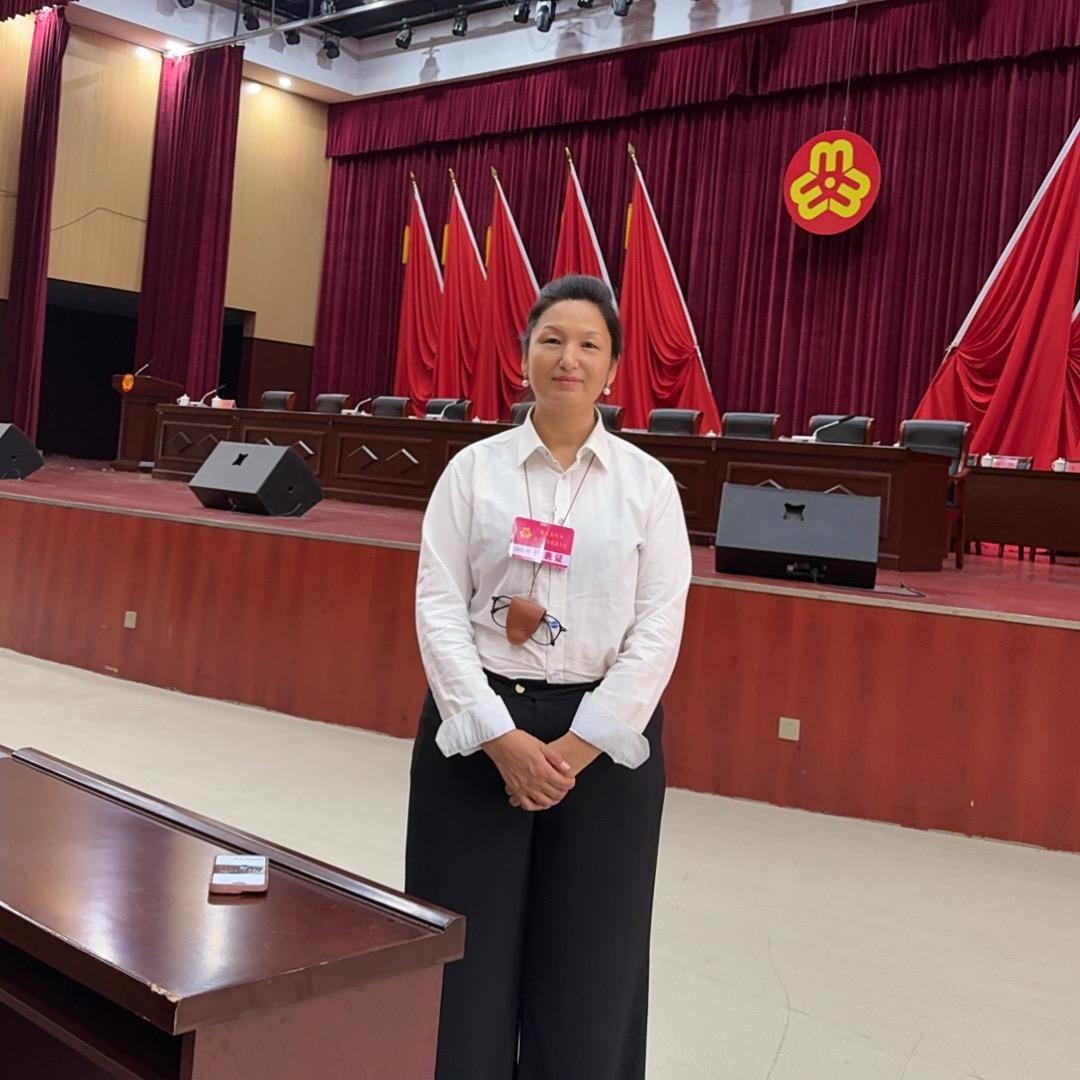 西石碑村支部书记-葛玉红