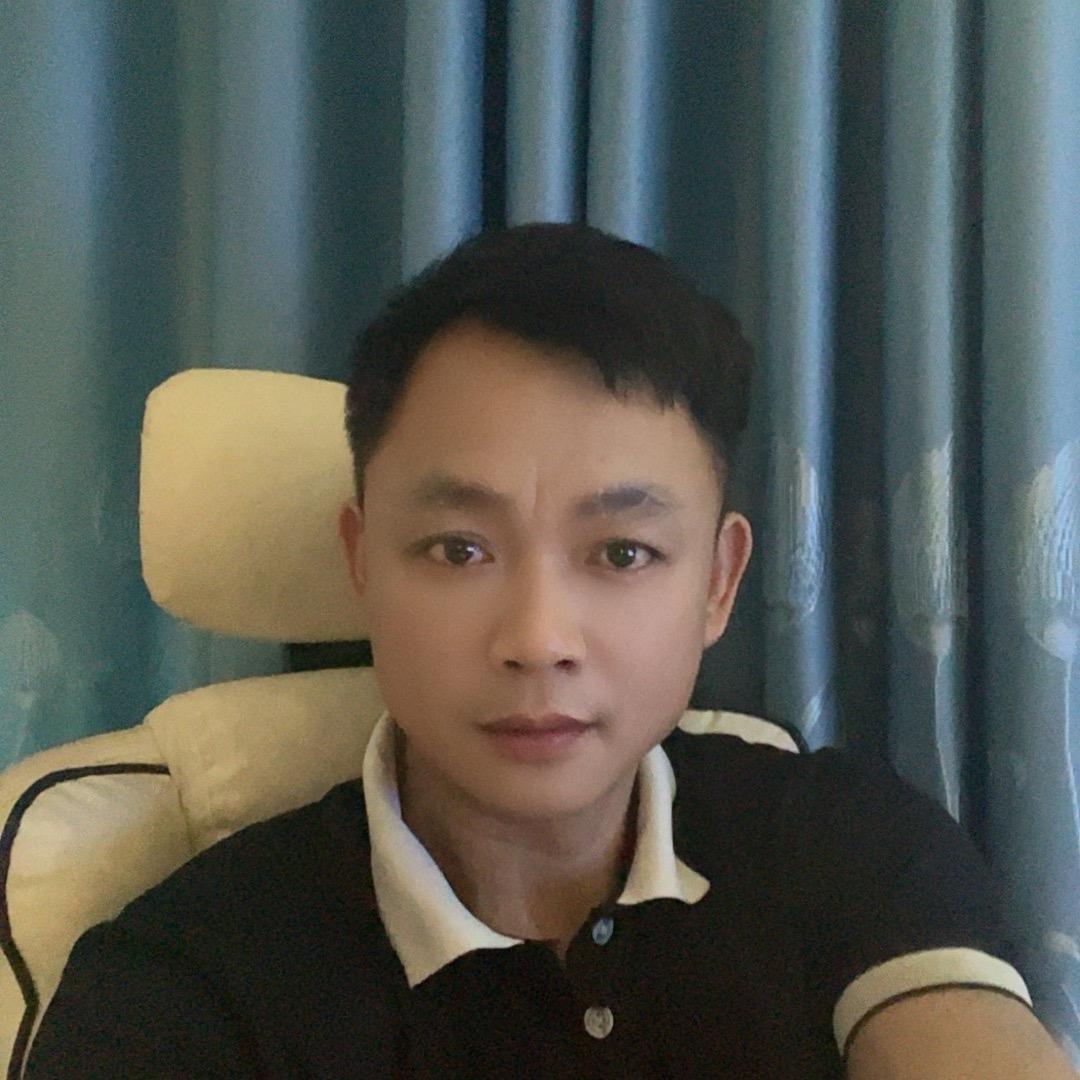 三个小孩的爸爸