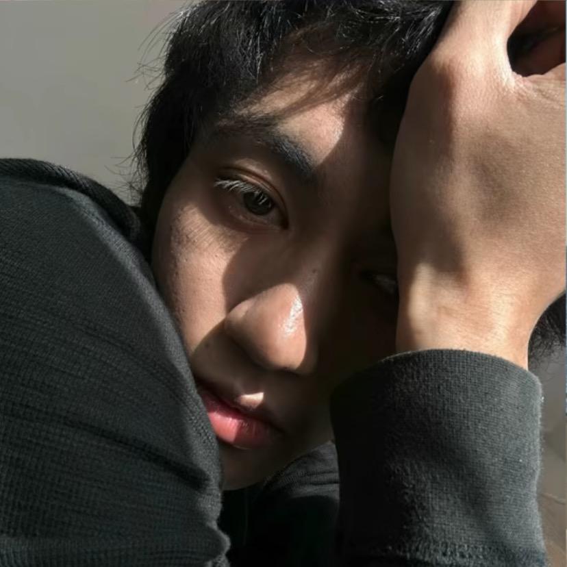 亦昂.