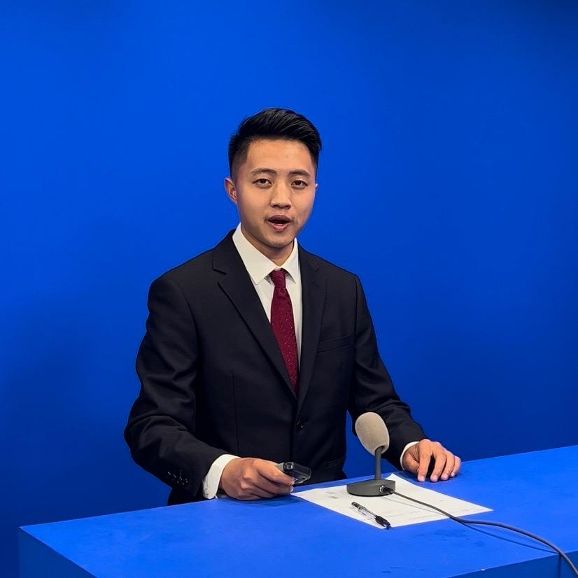 主持人小马