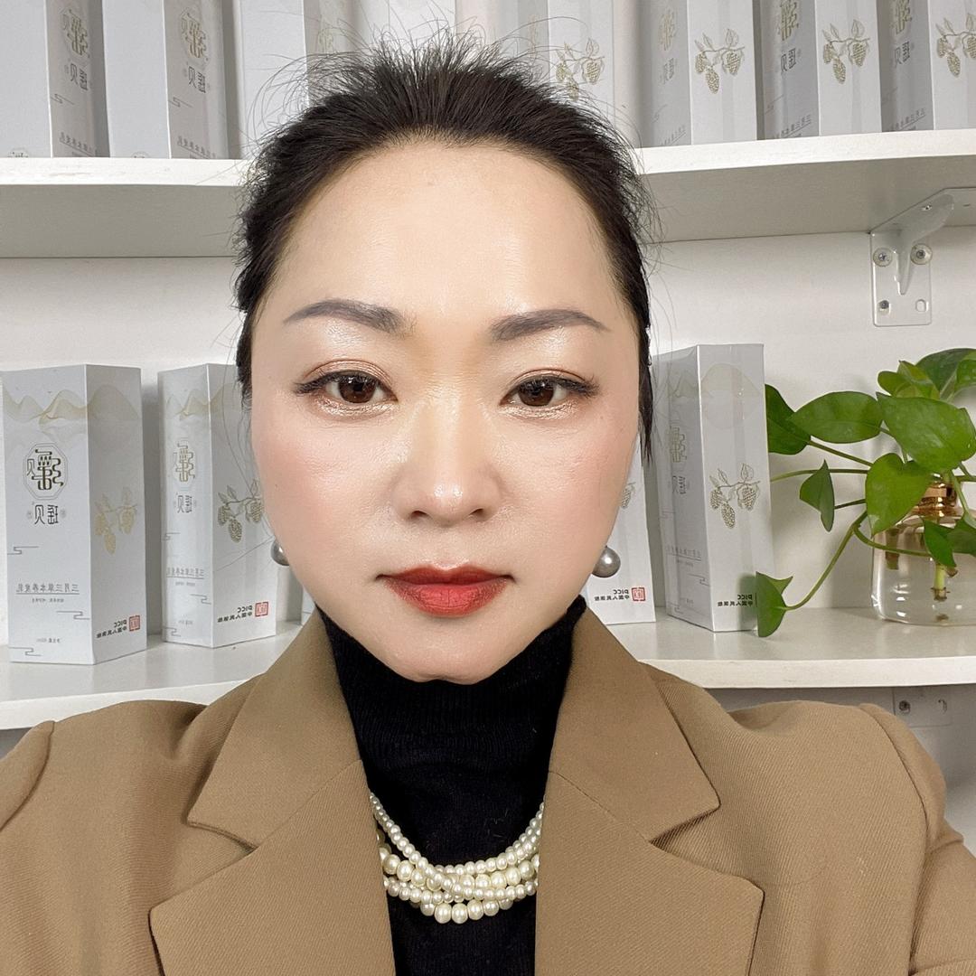 白发终结者芳姐