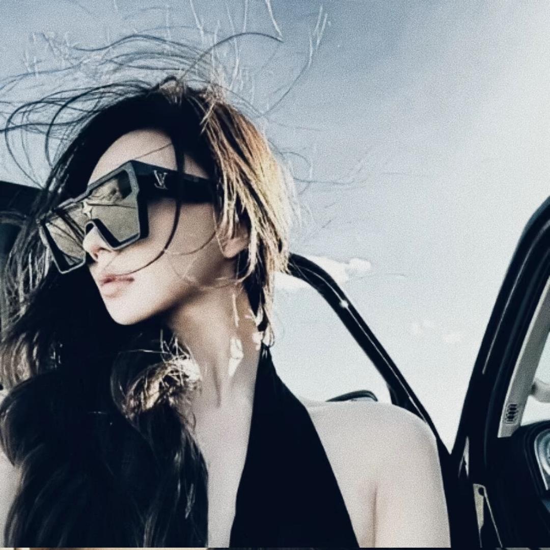 𝓸𝓷𝓵𝔂 𝔁𝓲𝓷