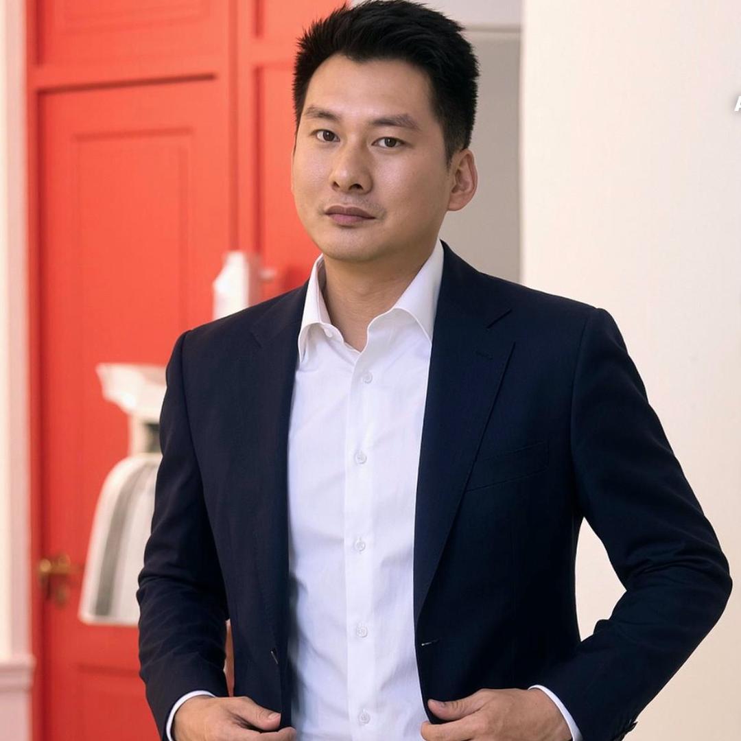 阿伟@