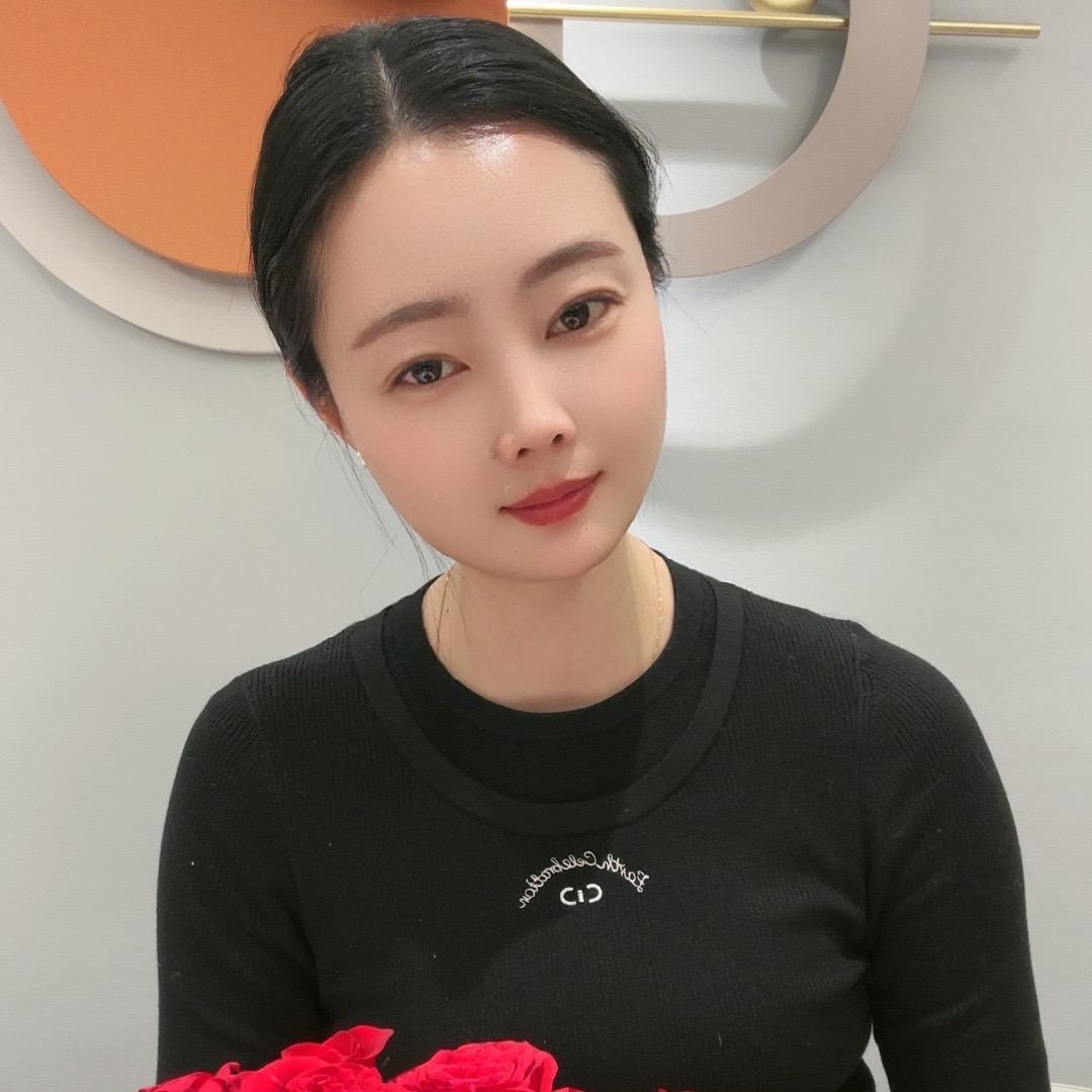 努力中的霞姐