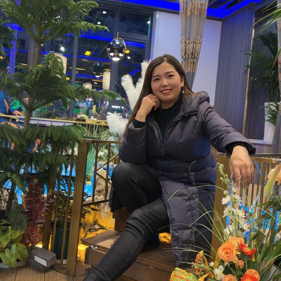 英姐吃喝玩乐