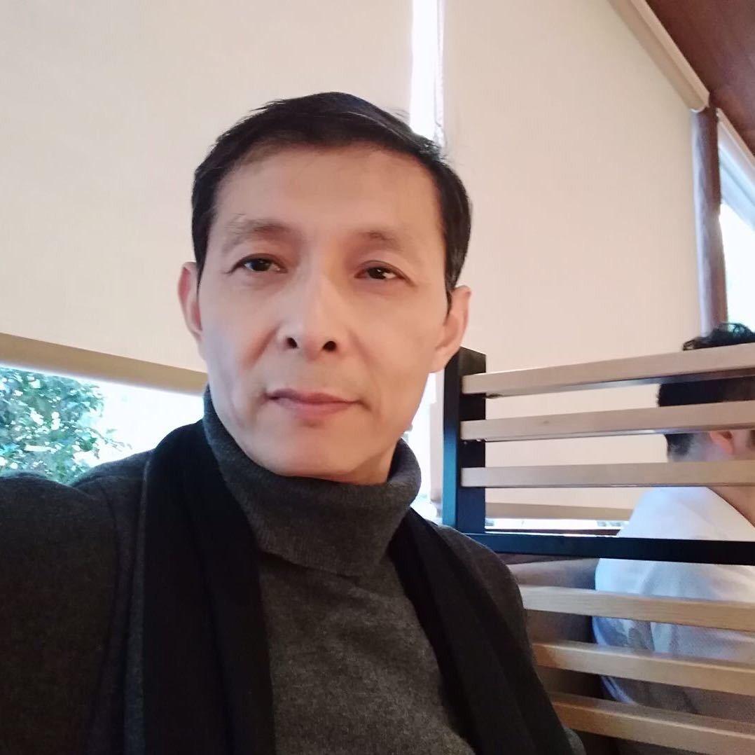 老杨的家庭乒乓