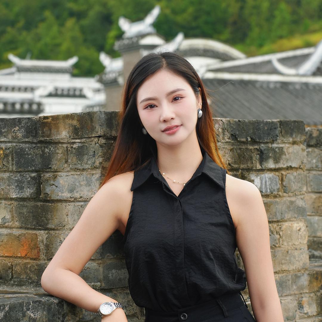 我叫腊凤（猪哥哥大女儿）