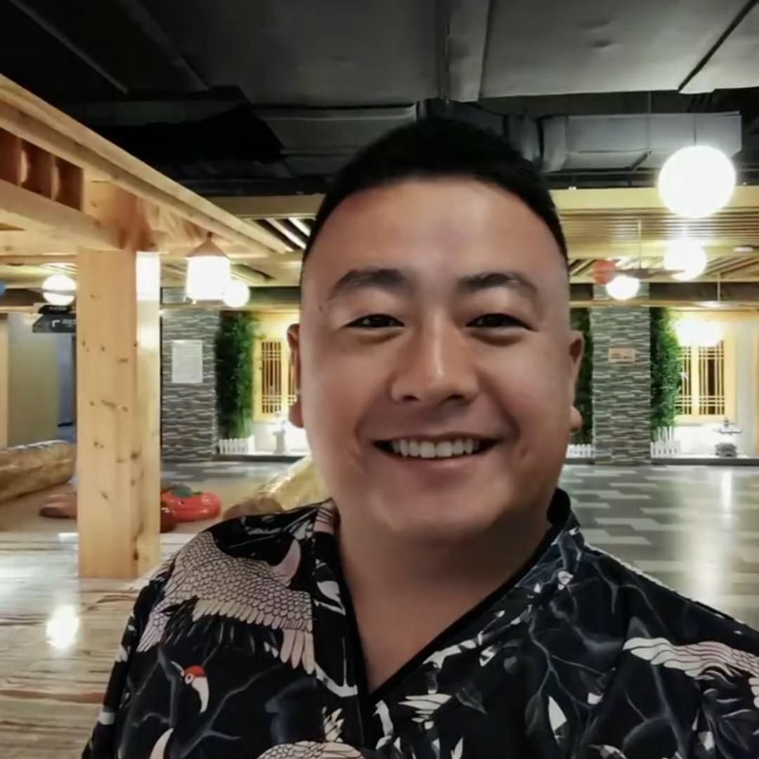 八零铭哥
