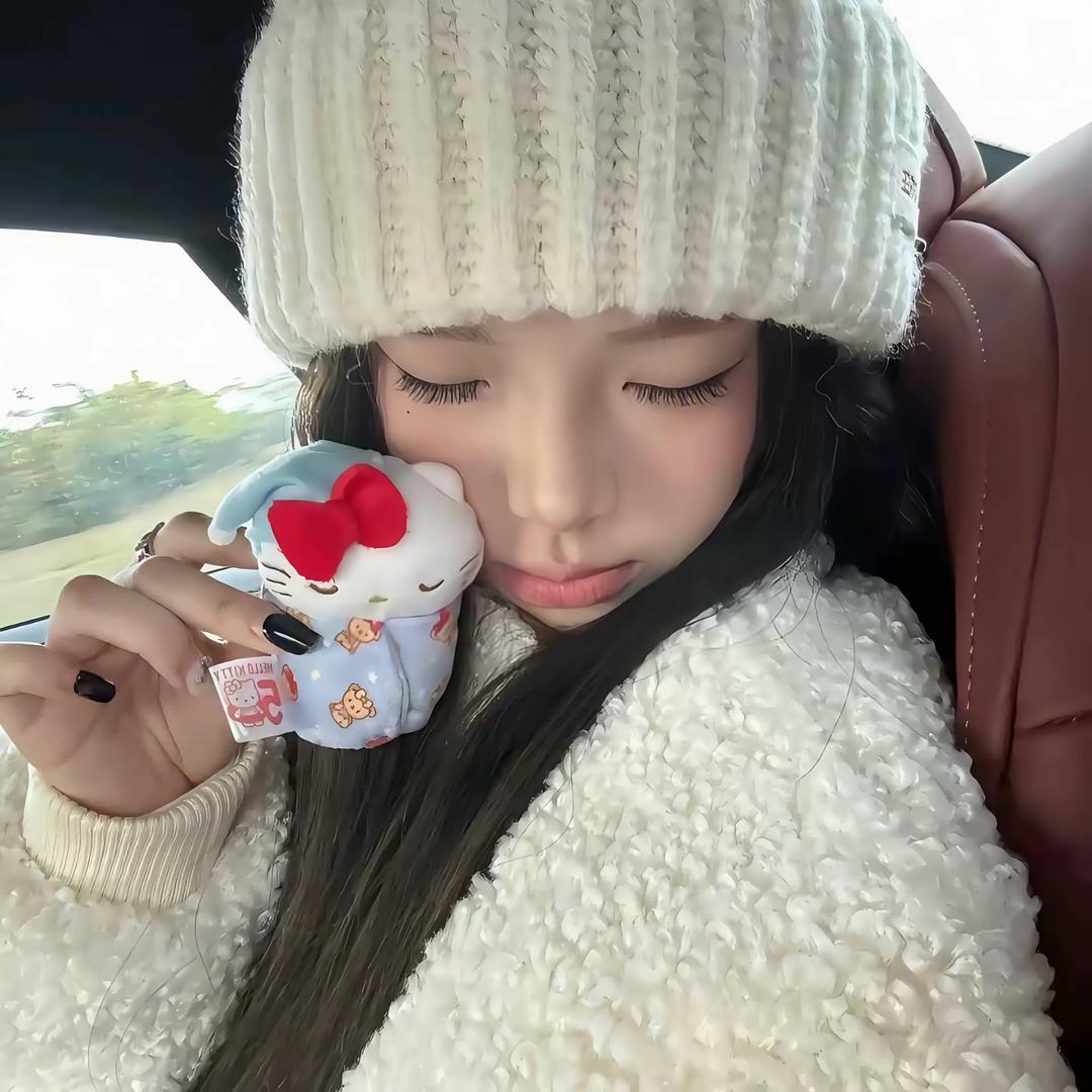 @_@