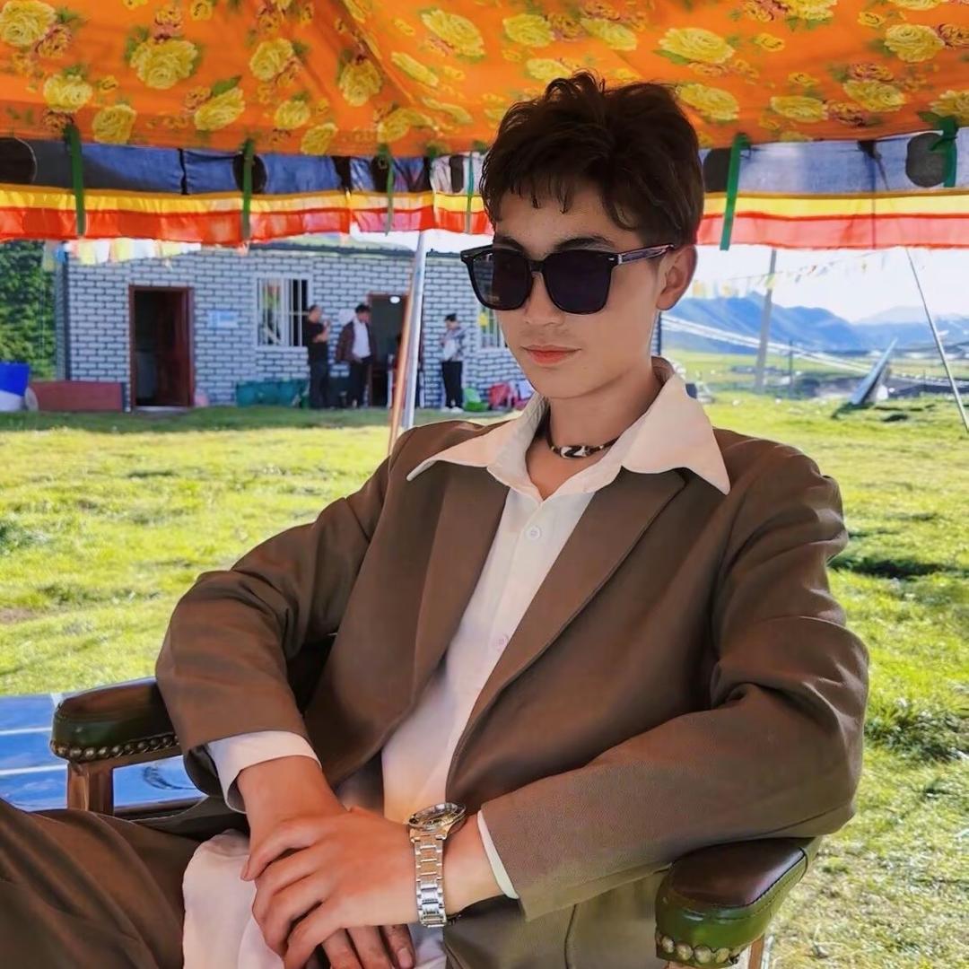 先 —— 森   【 的朋友圈 】