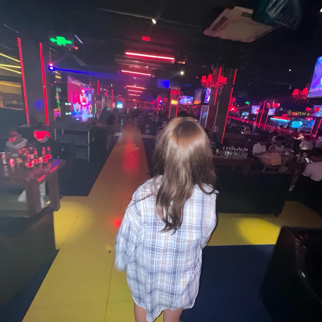 小1