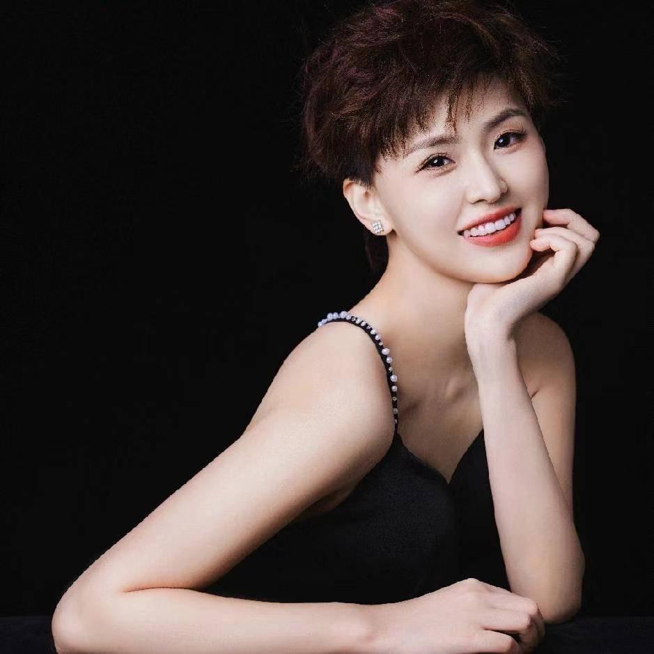 （思慧生活）纺文静