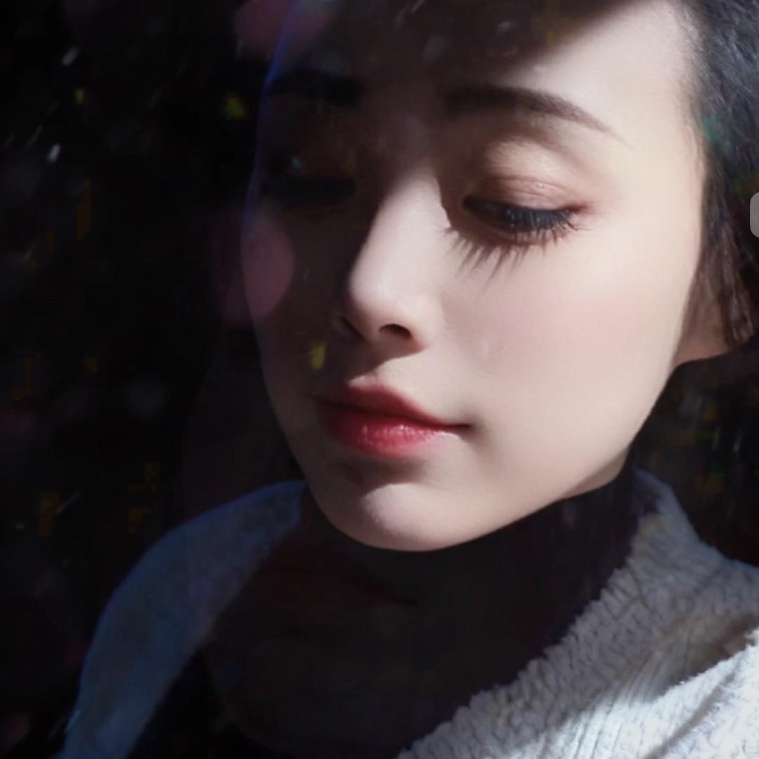 @笑而不语（＾ｖ＾）