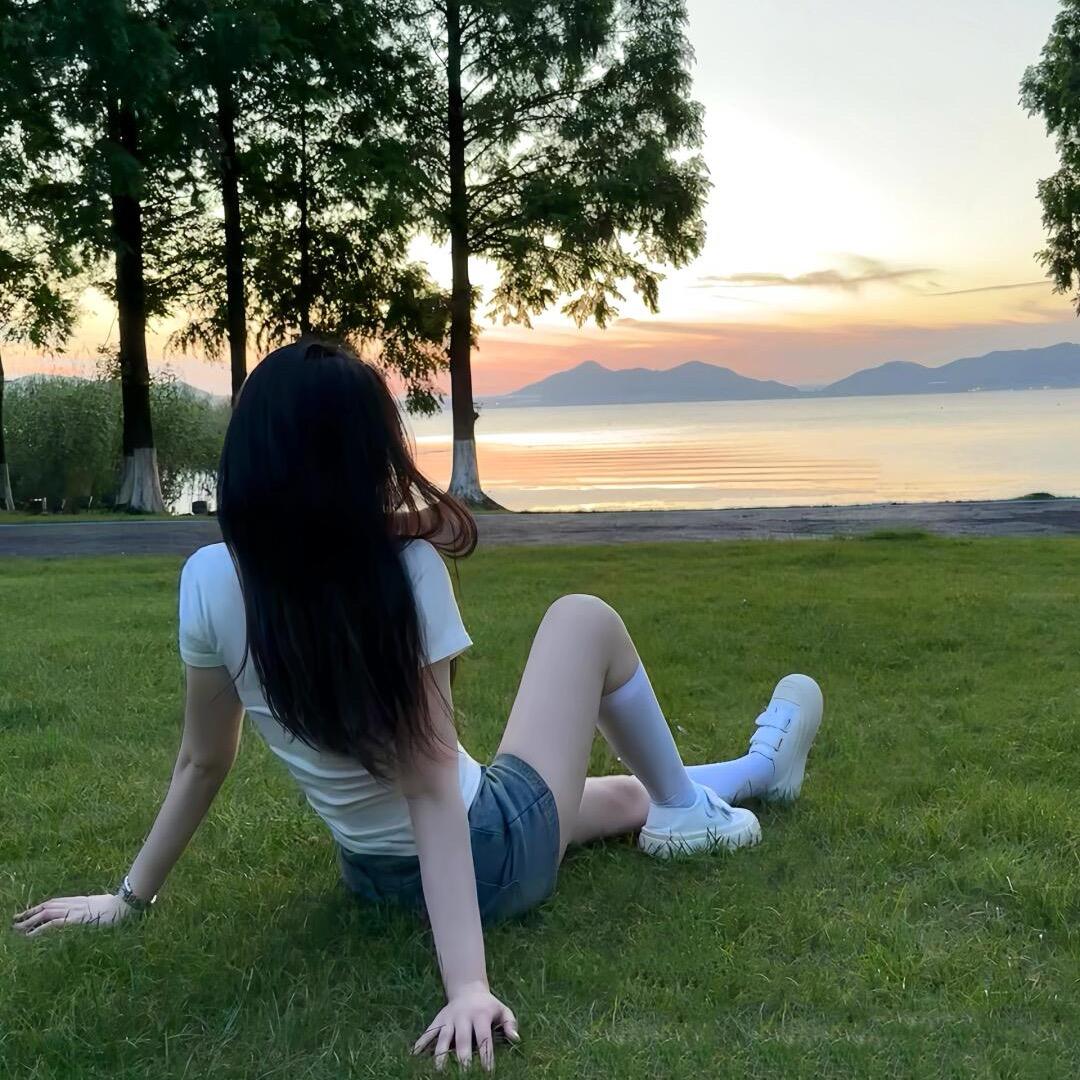 小芙爱零食
