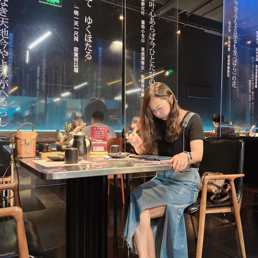 即将瘦成闪电的牛