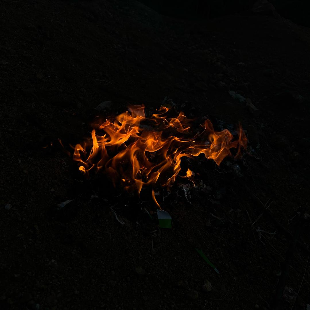 暴躁老奶大战奥特曼只为拿回两万八的假门牙