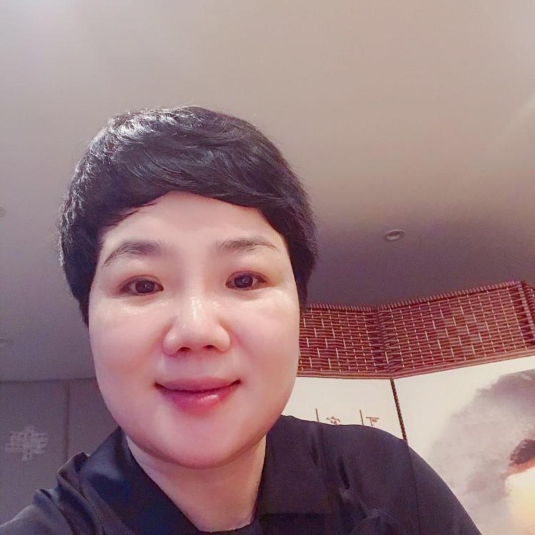 郑女士