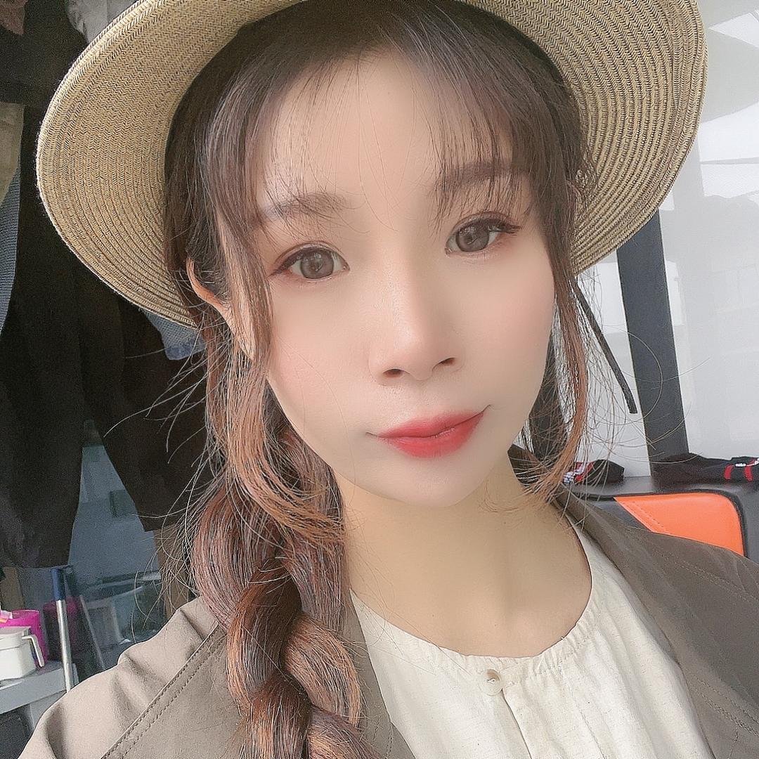 嘟嘟的麻麻y