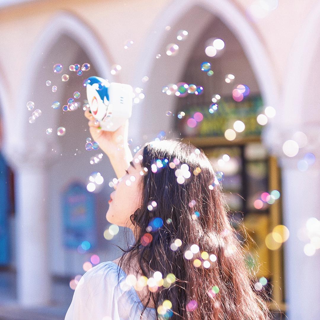 小亭子的小凳子