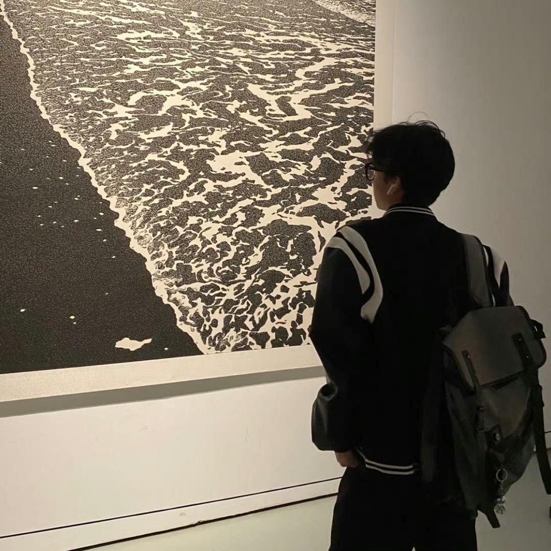 9块腹肌的大爷！！！