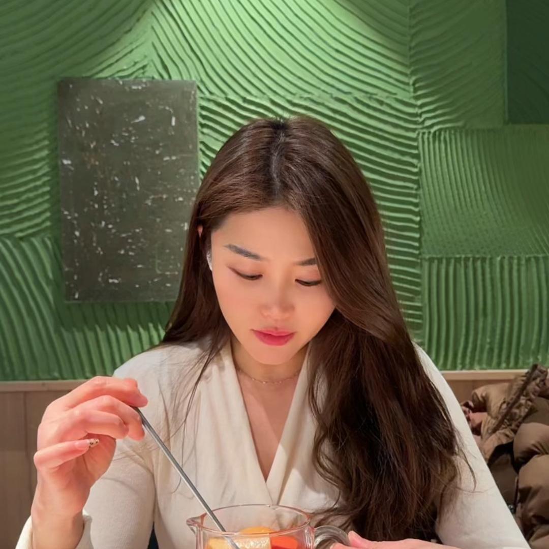 王*珍💫