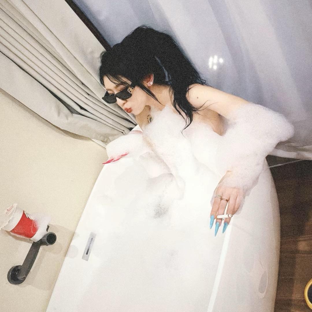 小美在这儿😜