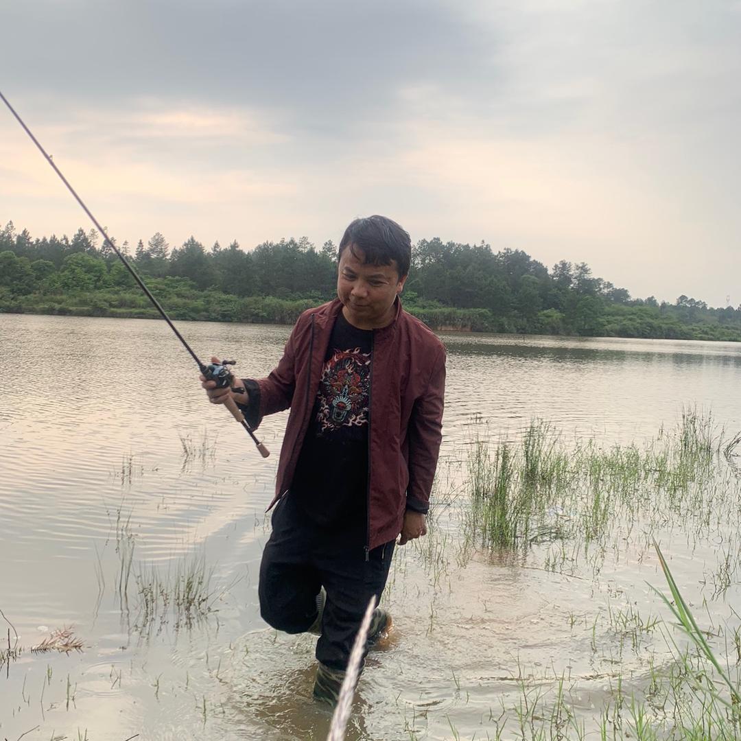 申哥路亚基地(收二手渔具）