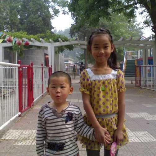 花官营鼓舞团@树叶